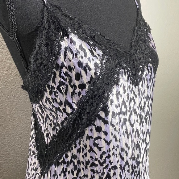 Victoria Secret Top - Picture 2 of 5